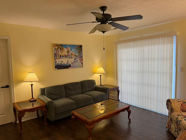 103 Capital St #101 — Photo 19