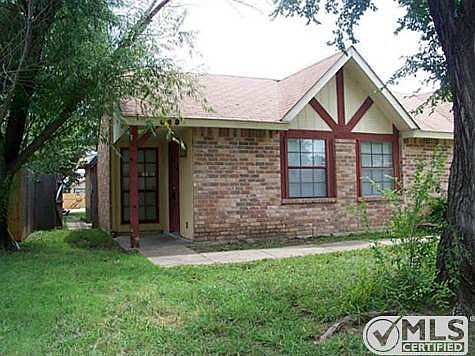 1st image of 629 Stonehenge Dr
