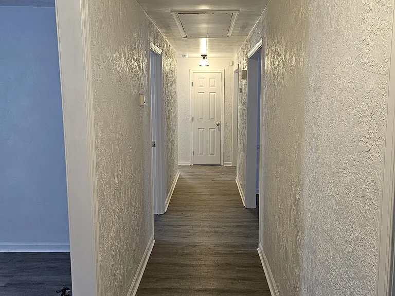 2908 Arcadia Ave — Photo 2