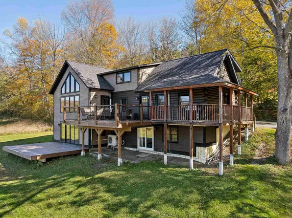 1740 Gee Hill Road, Royalton, VT 05068