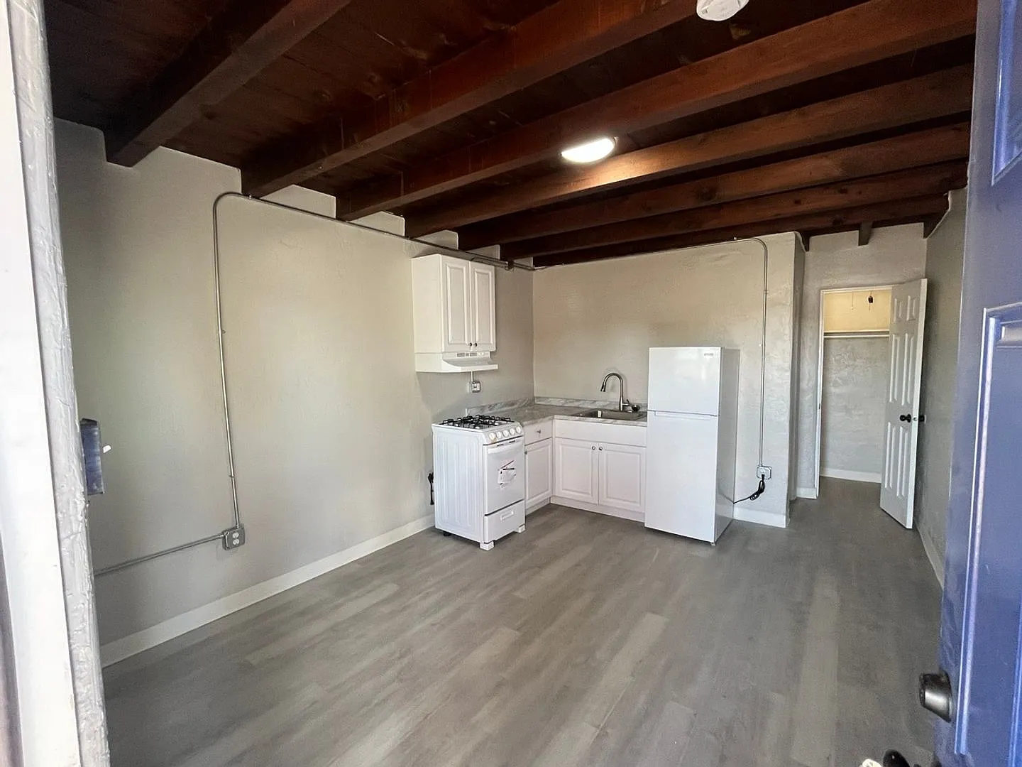 Welcome to Route 66 Apartments in Albuquerque, NM — Photo 2