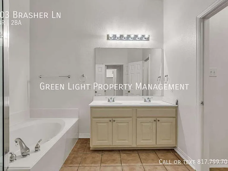 403 Brasher Ln — Photo 18