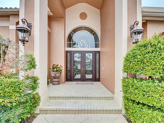 2nd image of 54 Saint George Place