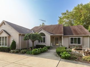 36220 Maple Grove Rd, Willoughby Hills, OH 44094