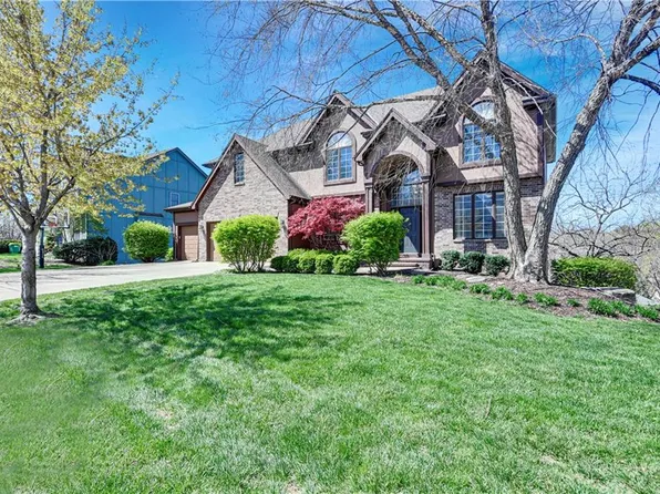 7800 Alden Rd, Lenexa, KS 66216