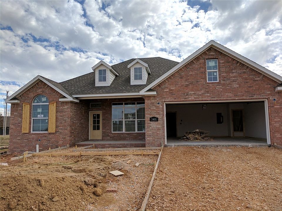 1st image of 3401 SW Mistletoe St