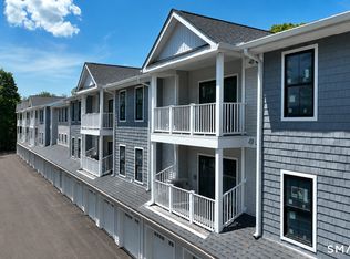 12 School St #3, East Granby, CT 06026