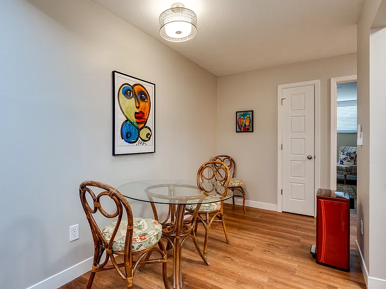 827 Wilmington Ave #1 — Photo 2