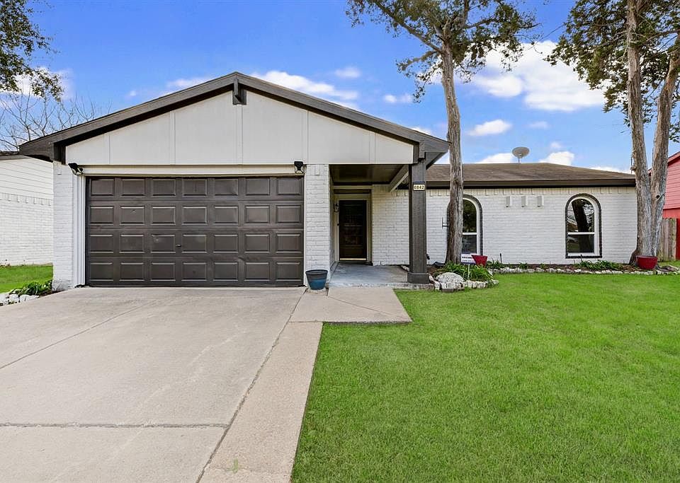 1st image of 6842 Glenstein Drive