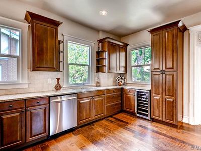 2555 N Ash St, Denver, CO, 80207