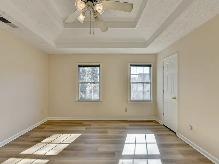 3945 Genoa Ct — Photo 44