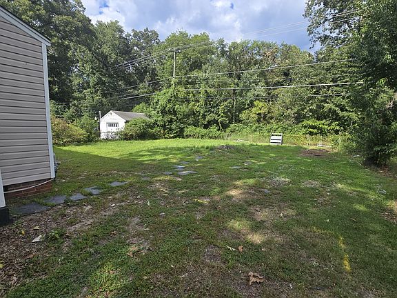 2nd image of 3955 Richmond Henrico Tpke