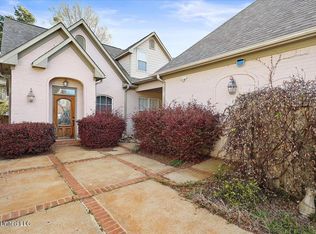 26 Savannah Cir, Brandon, MS 39047