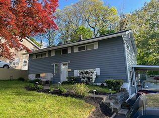 16 Abbeyview Ave, Willow Grove, PA 19090