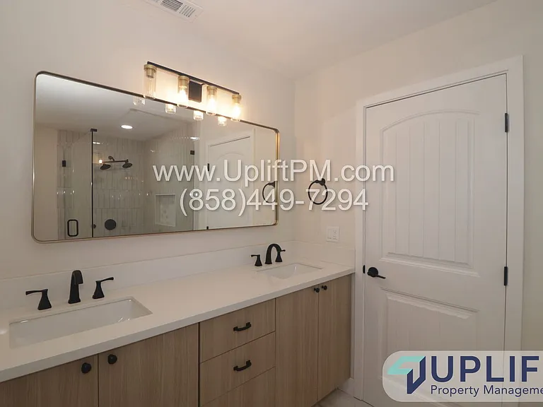 6234 Rose Lake Ave — Photo 23