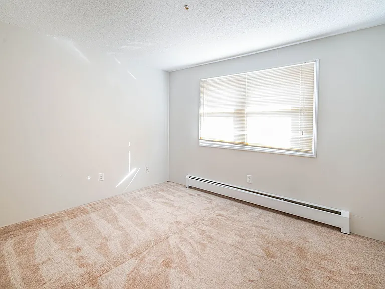 199 Aiken Ave — Photo 79