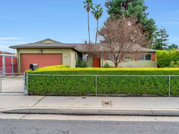 1606 Barstow Avenue, Clovis, CA 93611