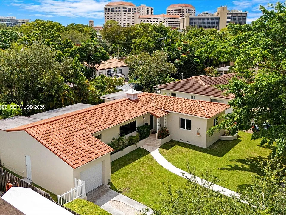 535 SW 39th Ave