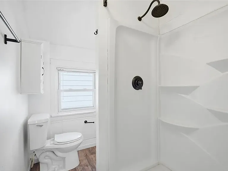 233 Edith St — Photo 16