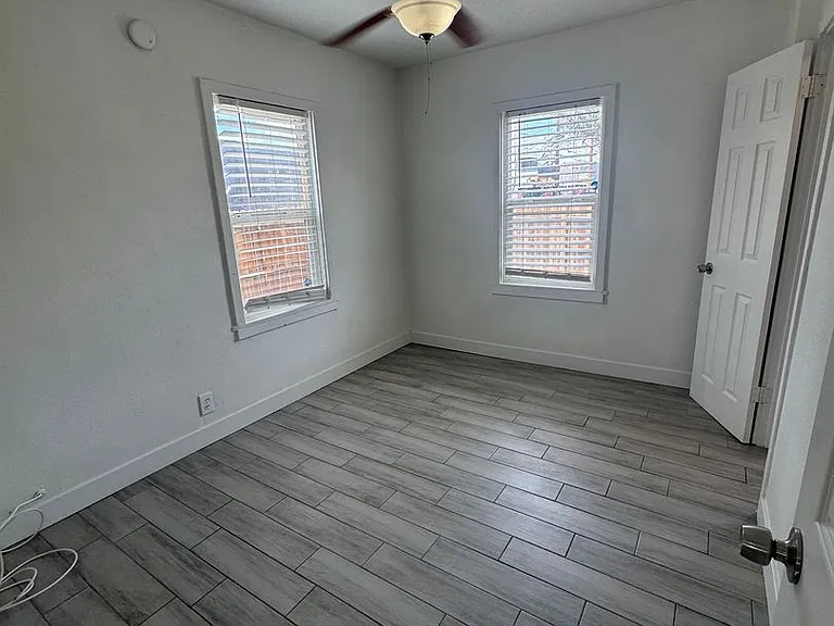 1422 S Casino Center Blvd — Photo 19