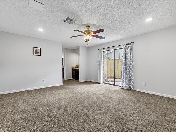 3rd image of 4467 Yupon Ridge Dr
