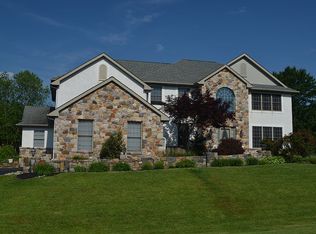 1104 Kelly Dr, Newark, DE 19711