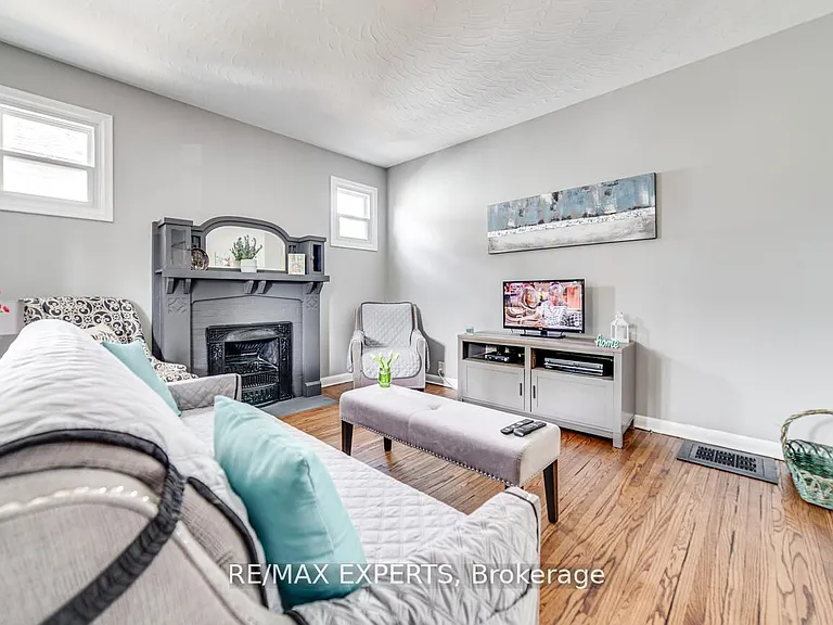 98 Elgin St E #1 — Photo 6