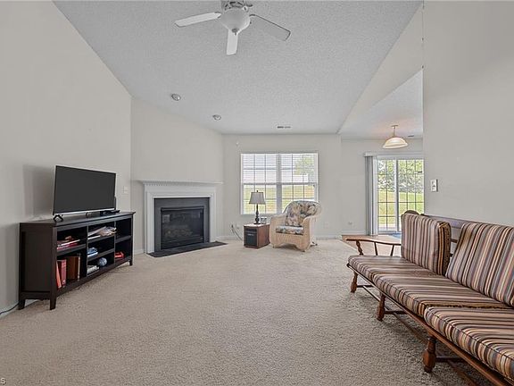 5th image of 3003 Desmond Woods Dr