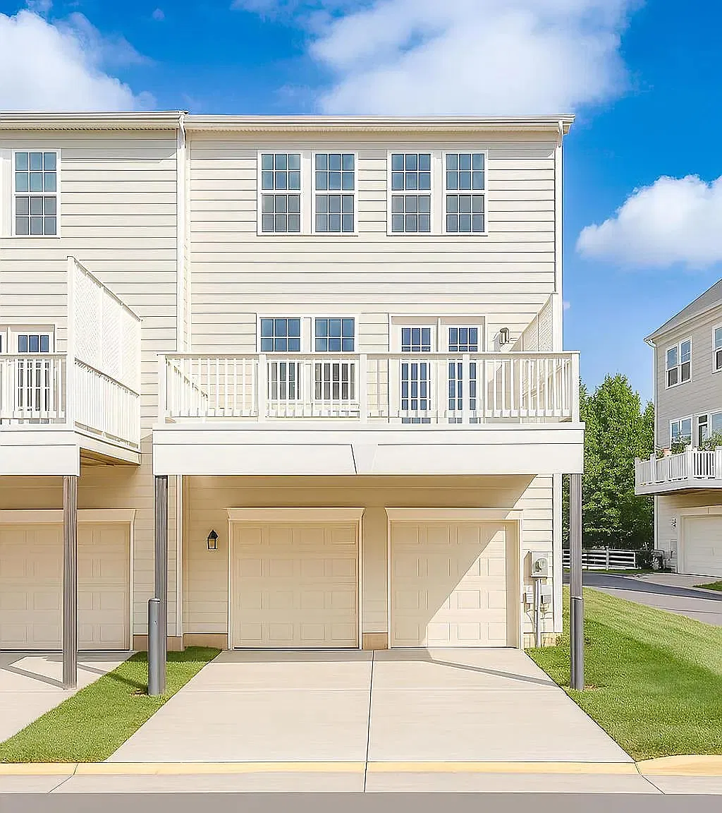 Luxurious 5 Bed Townhouse in Lansdowne/Leesburg | 3.5 Baths | Chicacoan Creek Sq | $4000/mo — Photo 2