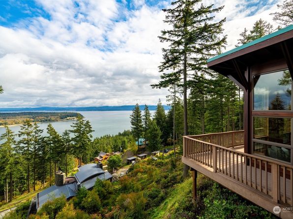 3080 Hales Passage Drive, Lummi Island, WA 98262