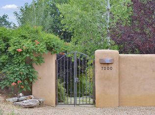 7200 Old Santa Fe Trl, Santa Fe, NM 87505
