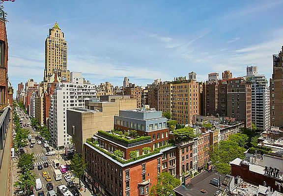 5th image of 20 E 74th St #14A
