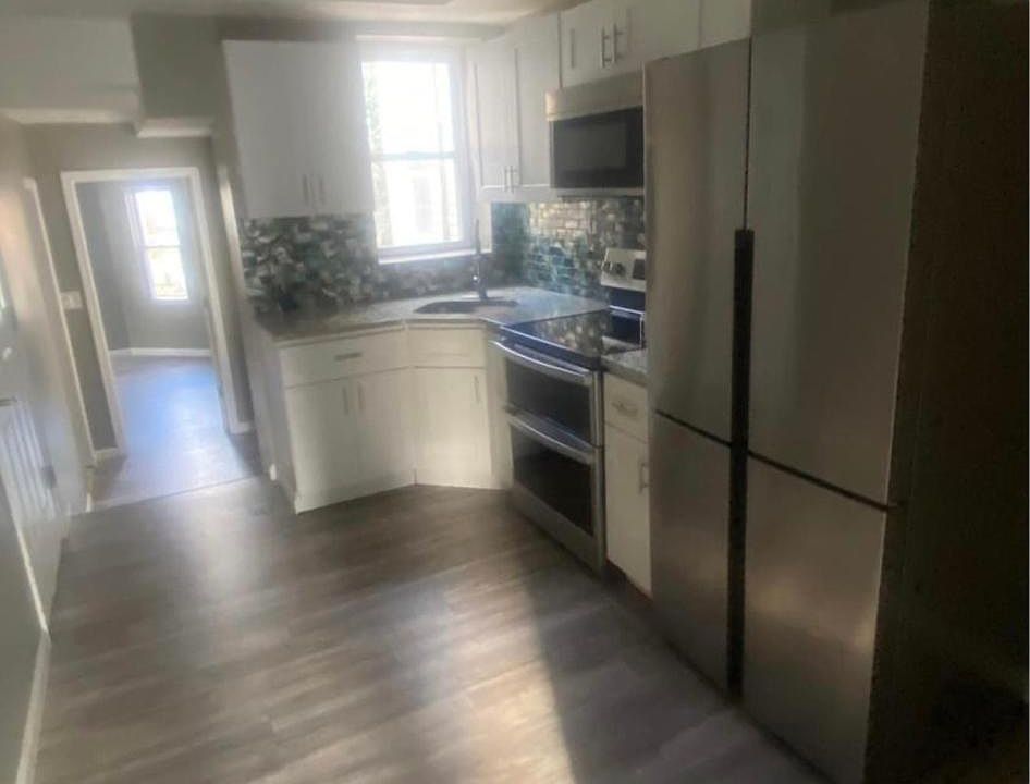 1st image of 2925 W Diamond St Floor 2