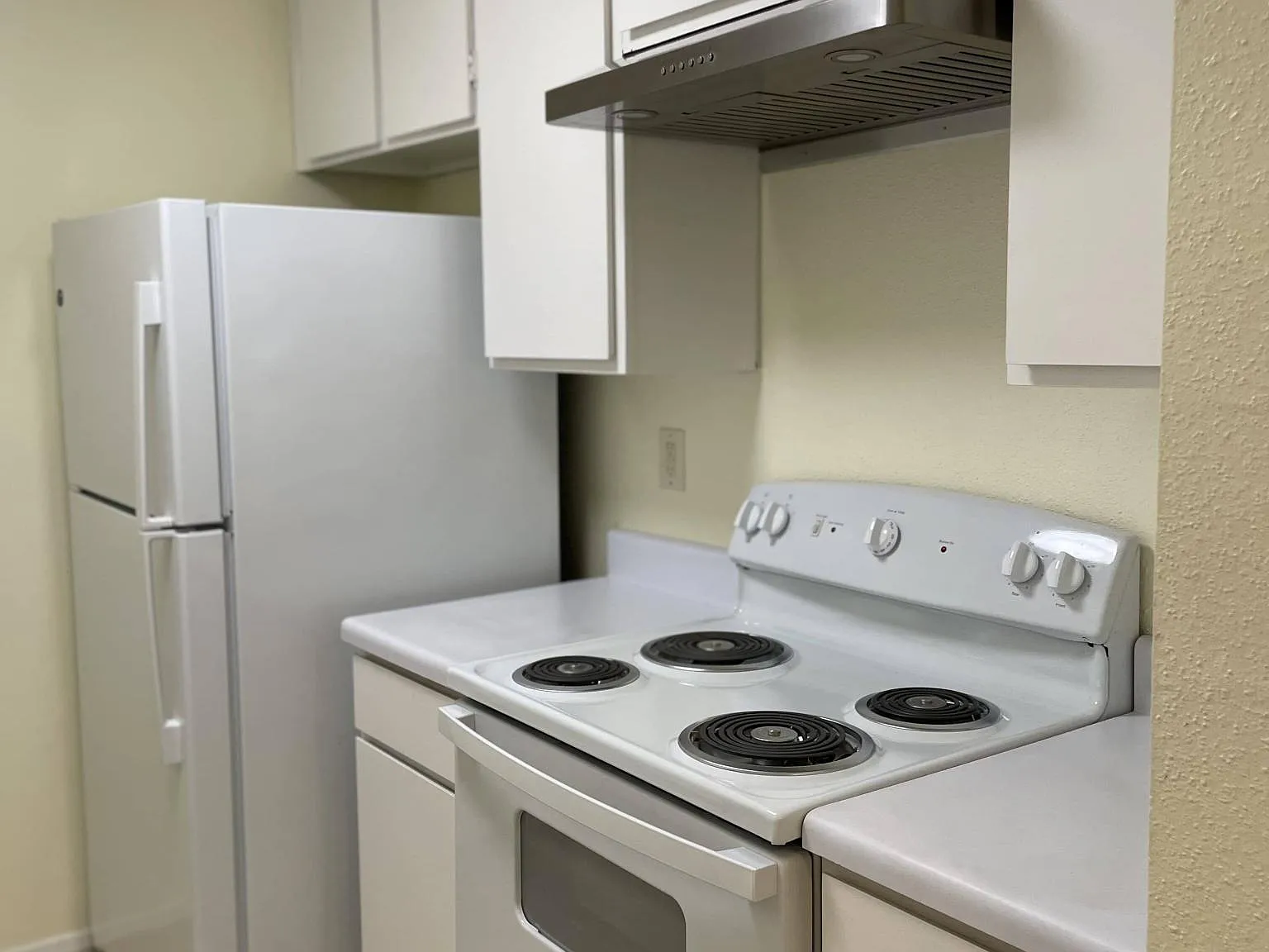 1 bed, 696 sqft, $1,025 — Photo 3