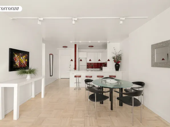 205 East 63rd Street 5F image 3 of 12