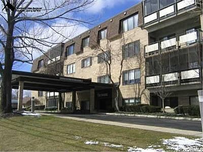 1st image of 25805 Fairmount Blvd APT 306