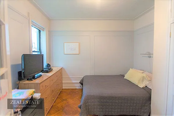 Rented by ZealEstate Group Inc | media 15