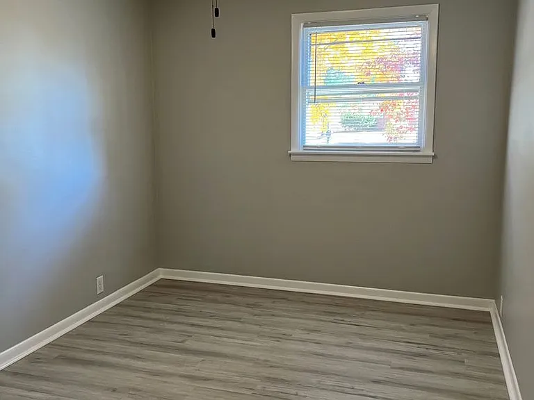 7082 N Rebecca Ct — Photo 11