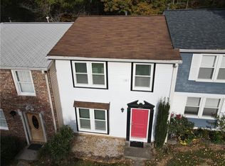 8853 Applegate Ln, Sandy Springs, GA 30350