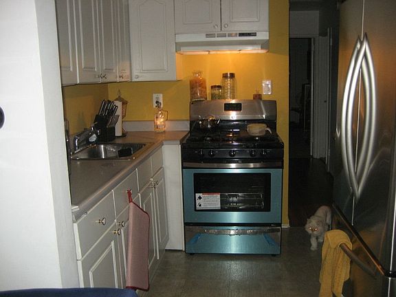 2nd image of 3048 69th St #2FL