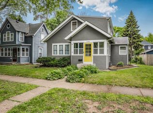 2136 Temple Ct, Saint Paul, MN 55104
