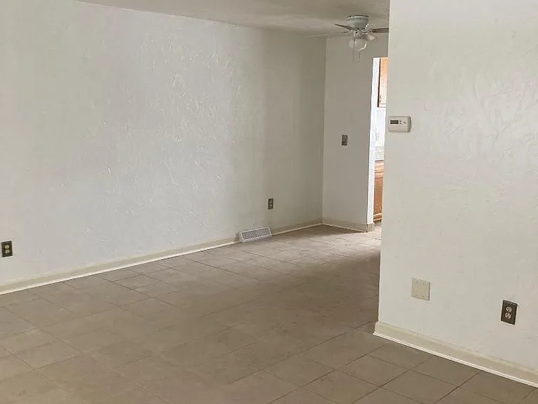 4871 Banbury Ct #15 — Photo 15