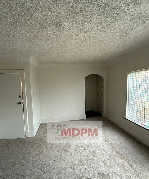 3296 Tuxedo St — Photo 9