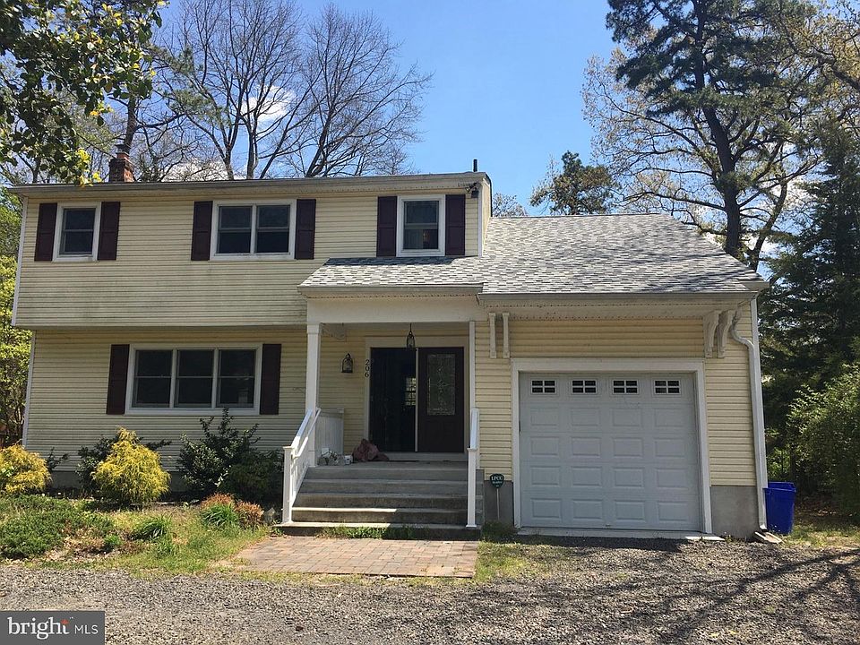 2nd image of 206 Pine Blvd