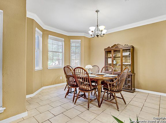5th image of 11134 Woodridge Blf