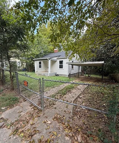 105 Camp St — Photo 2