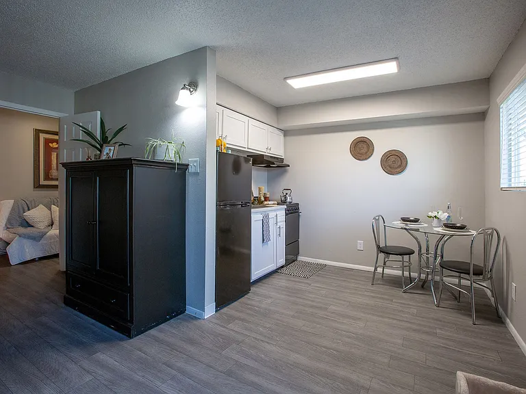 Encanto Lofts Apartments — Photo 9