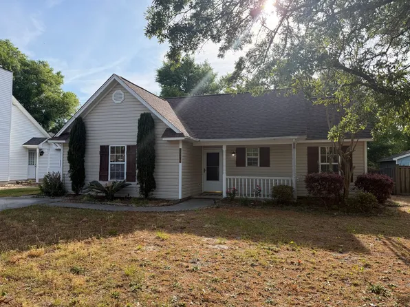 1126 Welborn Rd, Wilmington, NC 28409