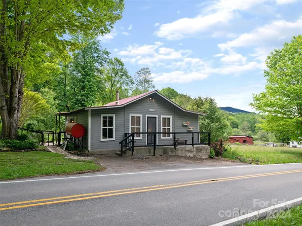 10490 State Highway 226, Bakersville, NC 28705
