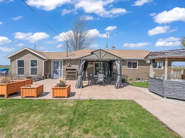 35 Pulley Rd, Leamington, ON N0P 2P0